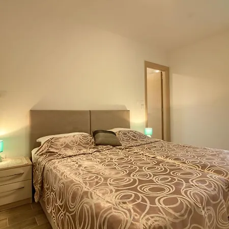 Charming Marisol 200m From The Villa