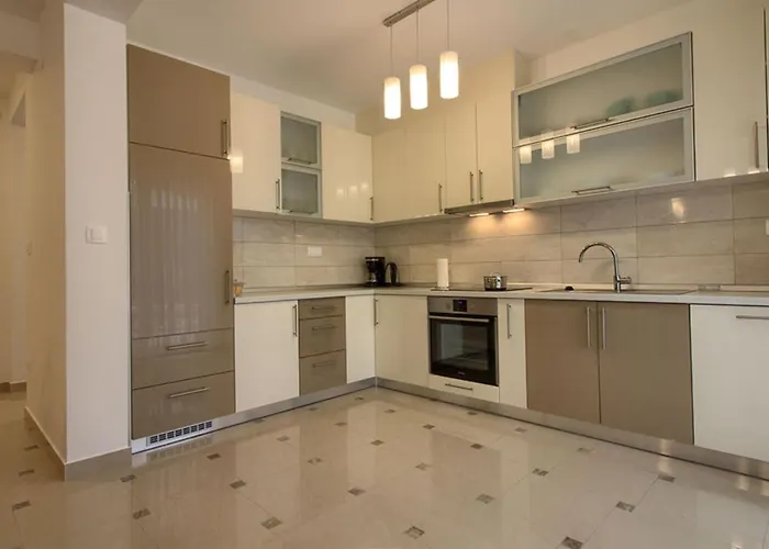 Charming Marisol 200m From The Villa *