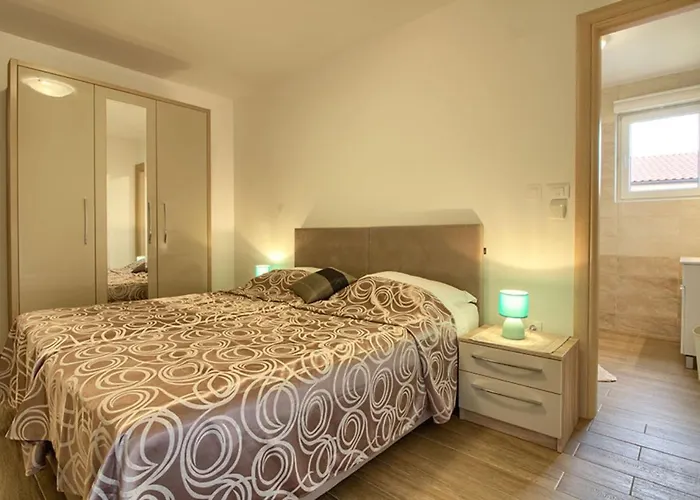 Charming Marisol 200m From The Villa