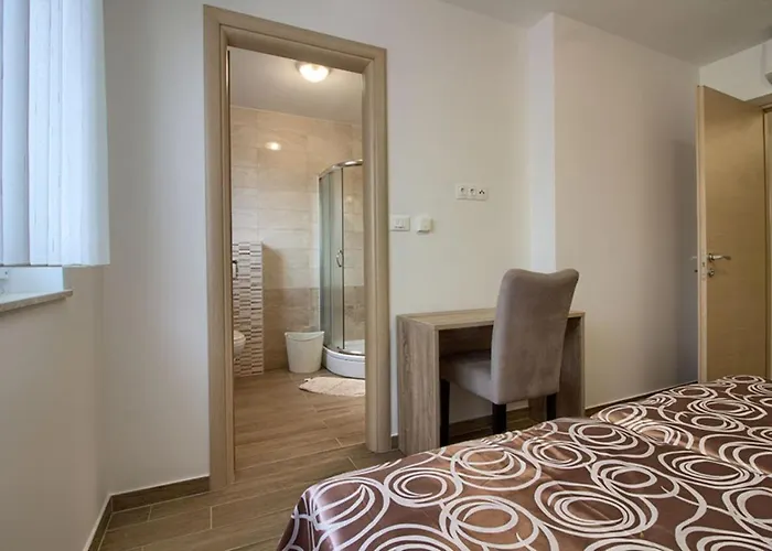 Vila Charming Marisol 200m From The *