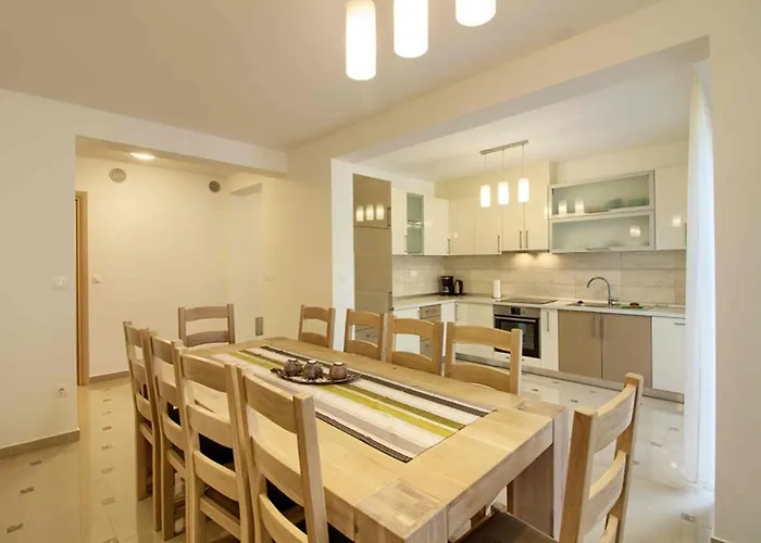 Charming Marisol 200m From The * Banjole