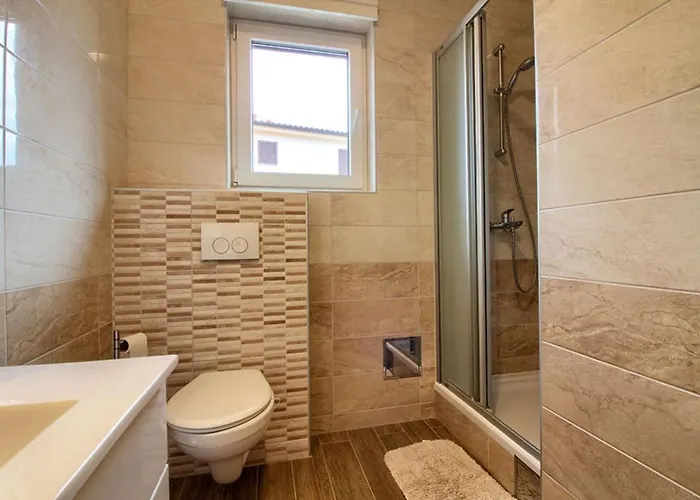 Charming Marisol 200m From The 빌라